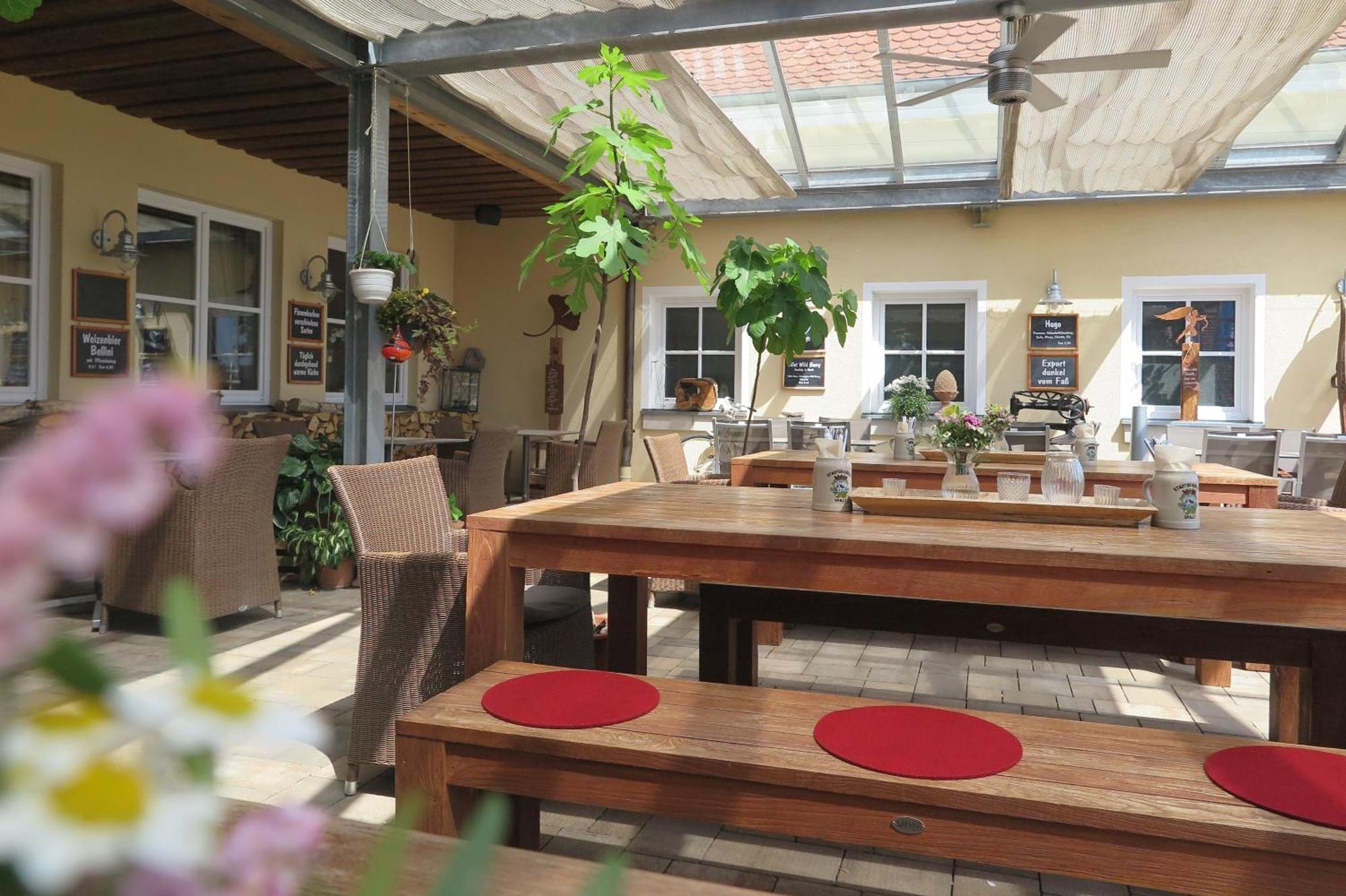 Amendes Haus Am - Neueroeffnung Spalt