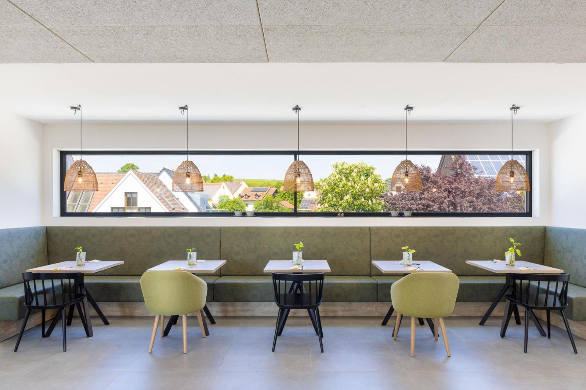Amendes Haus Am - Neueroeffnung Hotel Spalt